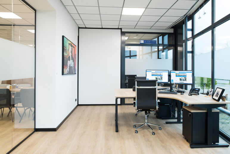 Projectinrichting door heel Nederland bij Baas Makelaars door Planeka