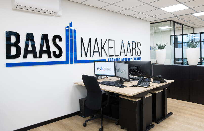 Volledig kantoor verbouwd interieur Makelaar Halsteren